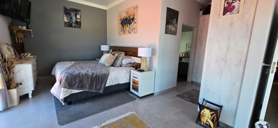 3 Bedroom Property for Sale in Island View Western Cape